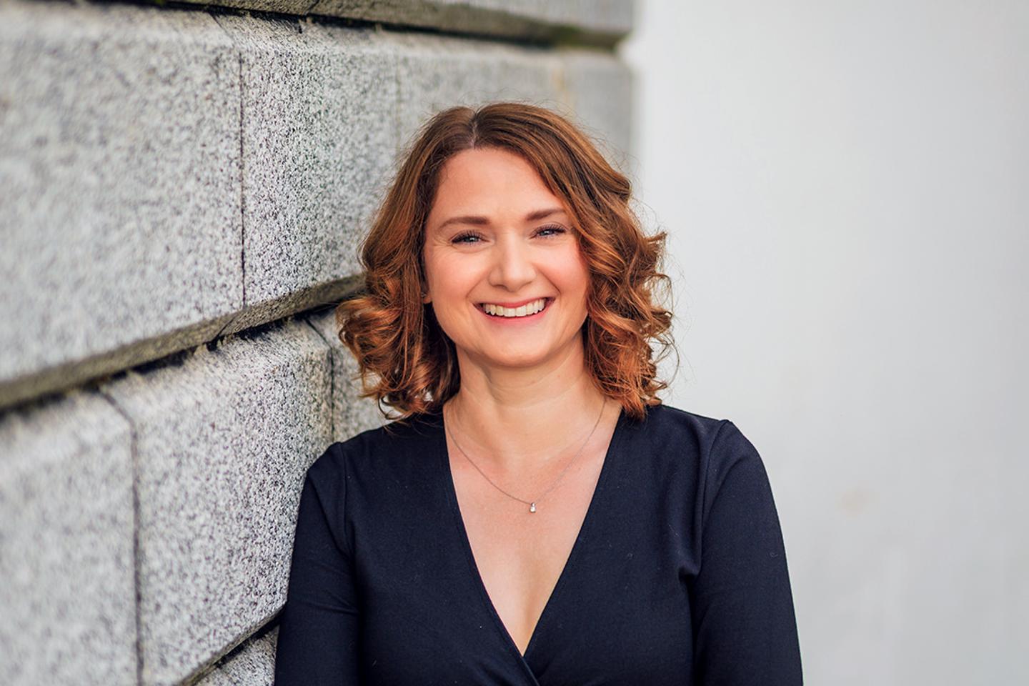 Victoria Travers Website Less Orange