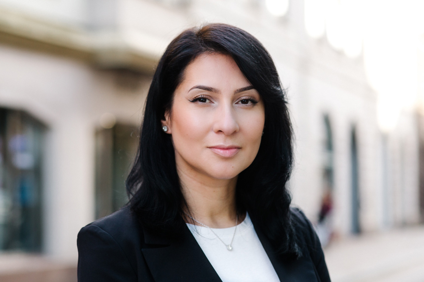 Nicoleta Avarvare Website