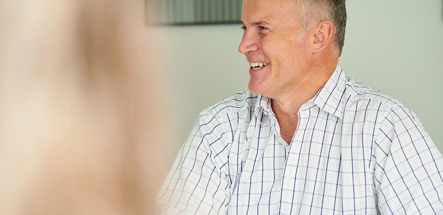 Banner Edward Bennett